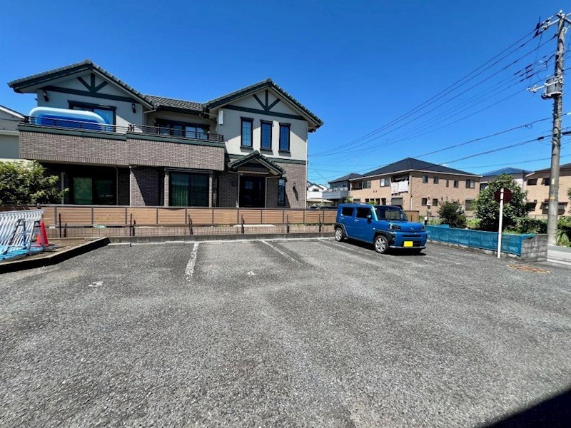 駐車場　敷地内駐車場（空き要確認）