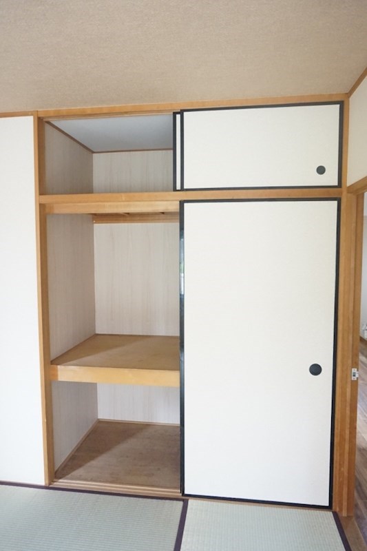 収納　天袋付きの押入