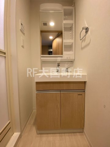 洗面設備　広い洗面スペース