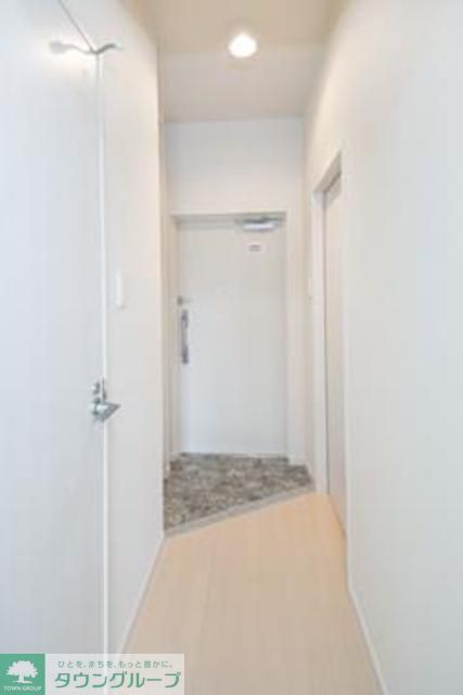 玄関　※写真は同タイプ住戸です。