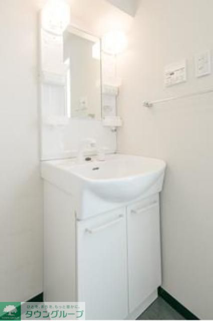 洗面設備　※写真は同タイプ住戸です。