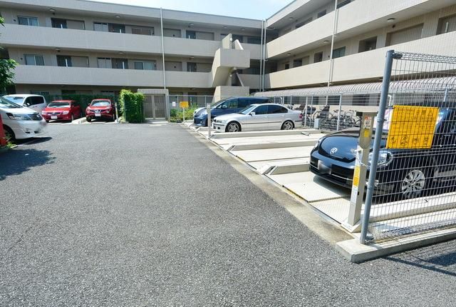 駐車場　★敷地内駐車場スペースです★