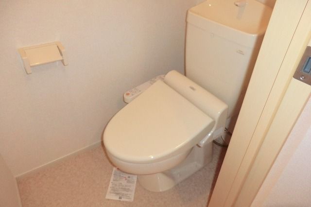 エターナルのトイレ写真