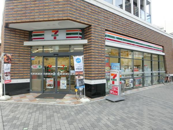 コンビニ　セブンイレブン大阪玉造1丁目店（コンビニ）まで244m