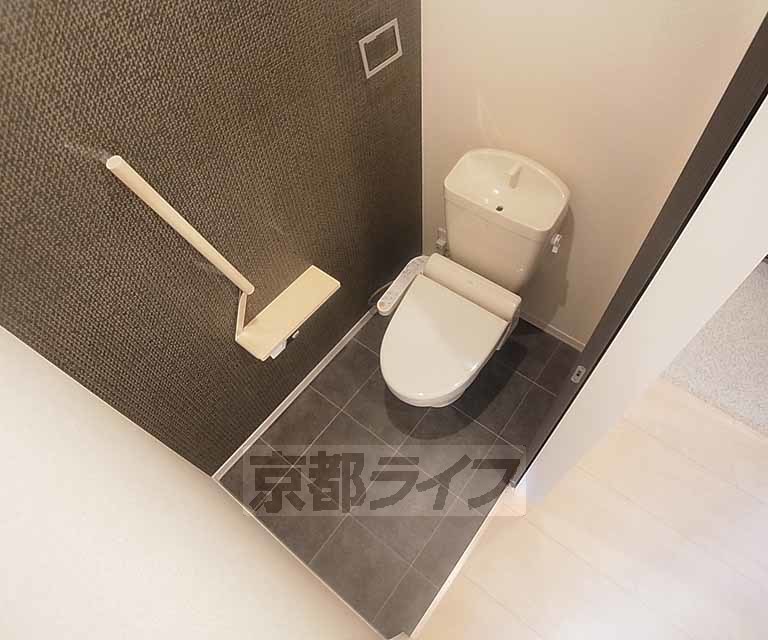 トイレ　清潔感のある洋式トイレです。