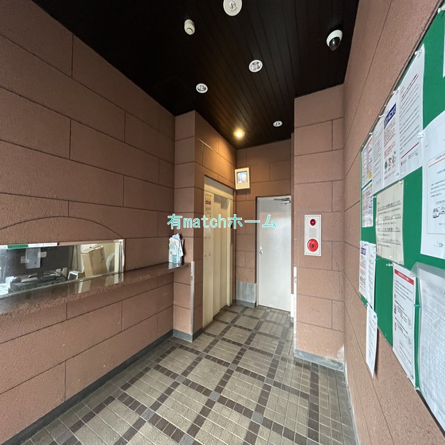 京阪本線 西三荘駅 徒歩1分 6階建 築35年の外観写真
