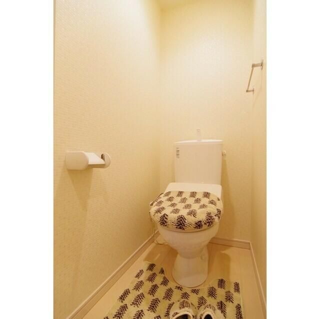 トイレ　写真は同タイプ住居です。