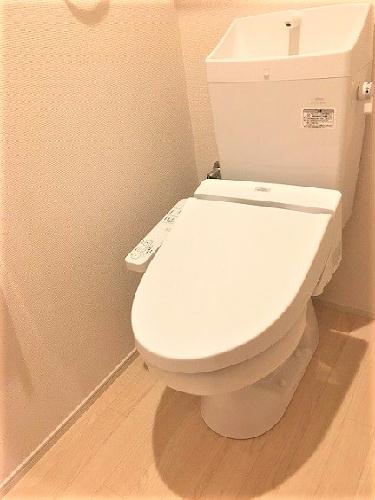 トイレ　同タイプ代表写真となり設備仕様は一部異なる場合があります。