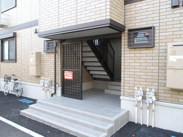 エントランス　★玄関への入口です★