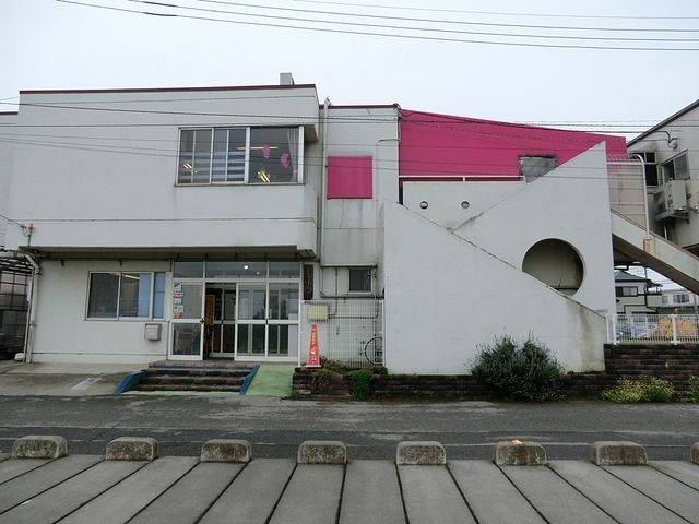 幼稚園・保育園　わかば幼稚園（幼稚園・保育園）まで834m