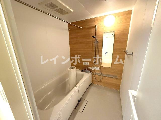 バス・シャワールーム　※参考写真　反転間取り別部屋
