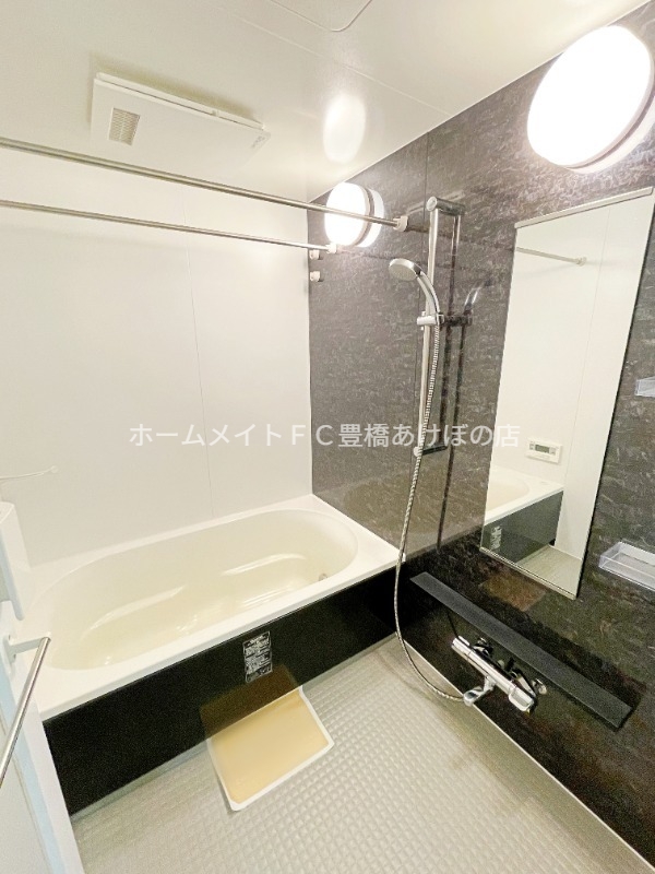 バス・シャワールーム　同型別部屋写真