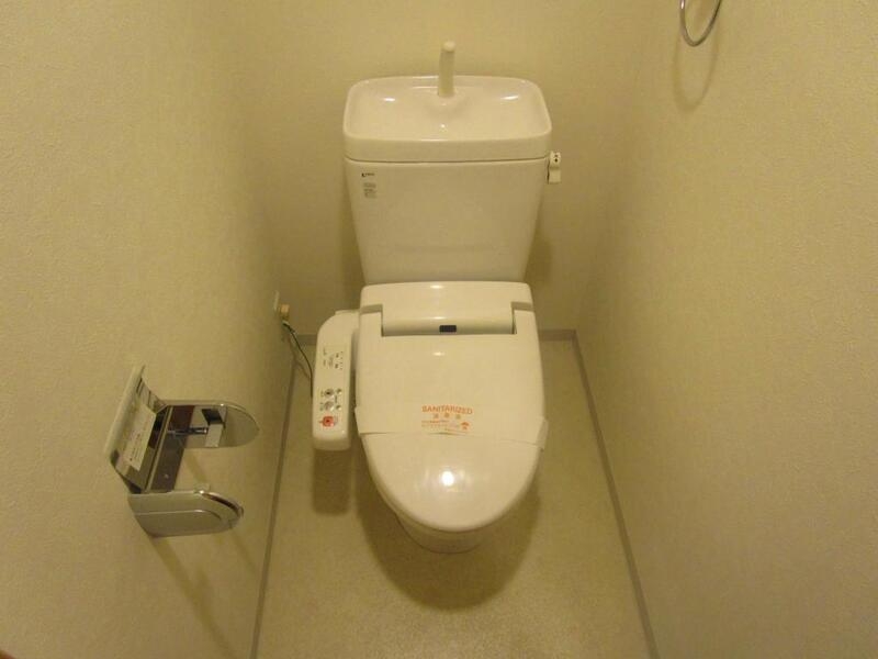 カスタリア三宮のトイレ写真