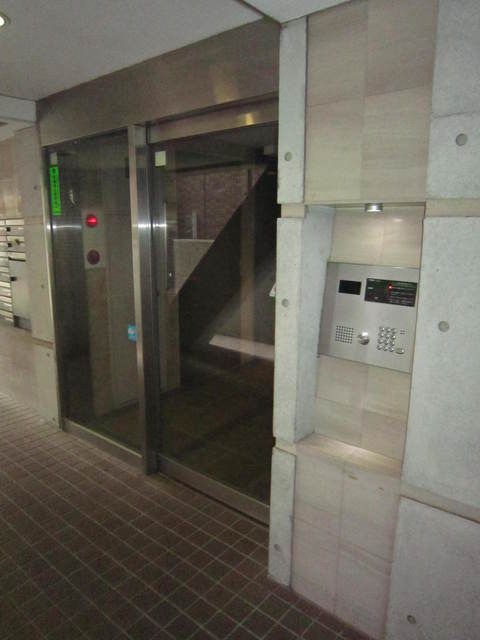 セキュリティ　オートロック完備