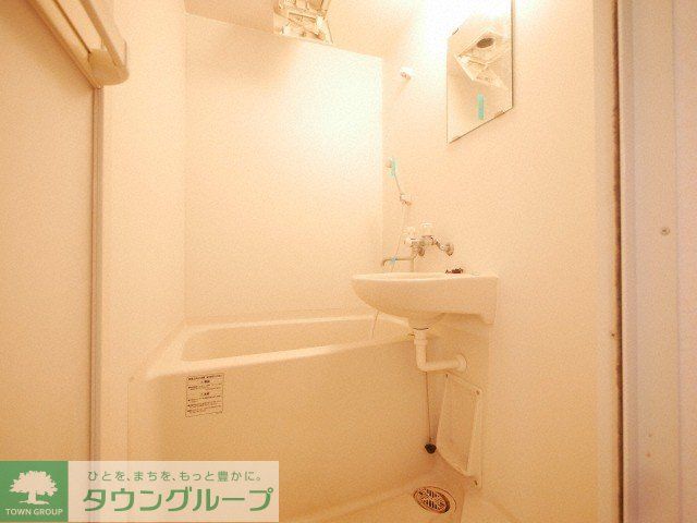 バス・シャワールーム　洗面