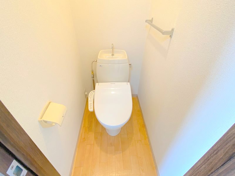 エスティアのトイレ写真