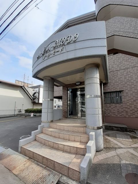 A・LA・MODOの外観写真