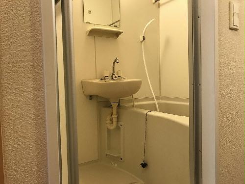 レオパレスフロントコートの風呂写真