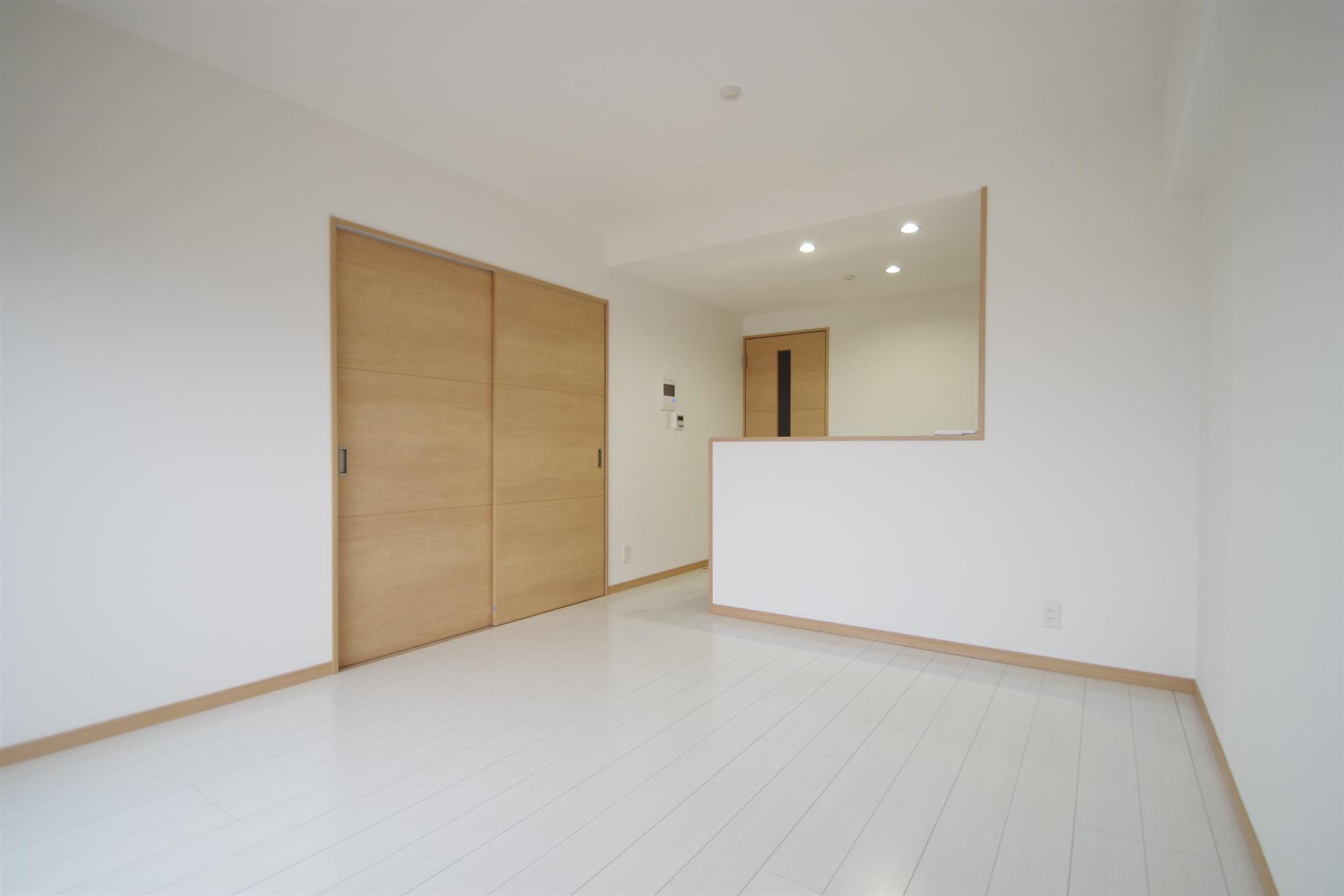 居室・リビング　同タイプ別室の写真です。