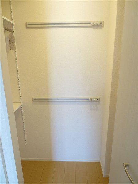 収納　クローゼット付き