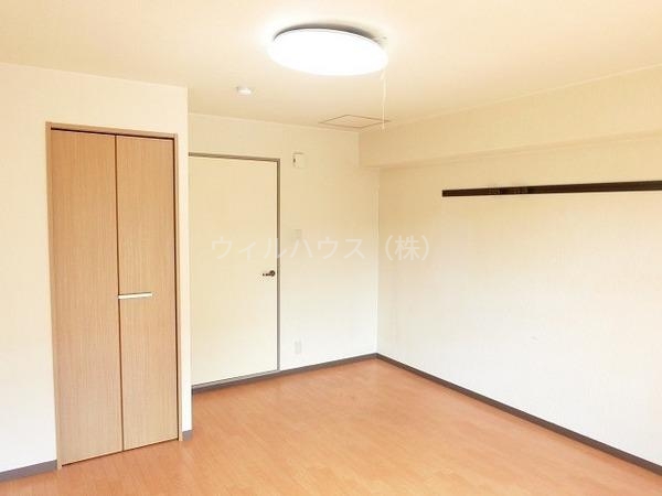 その他部屋・スペース　明るい洋室！