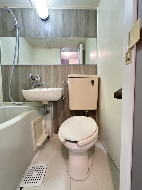 トイレ　別部屋参考写真です