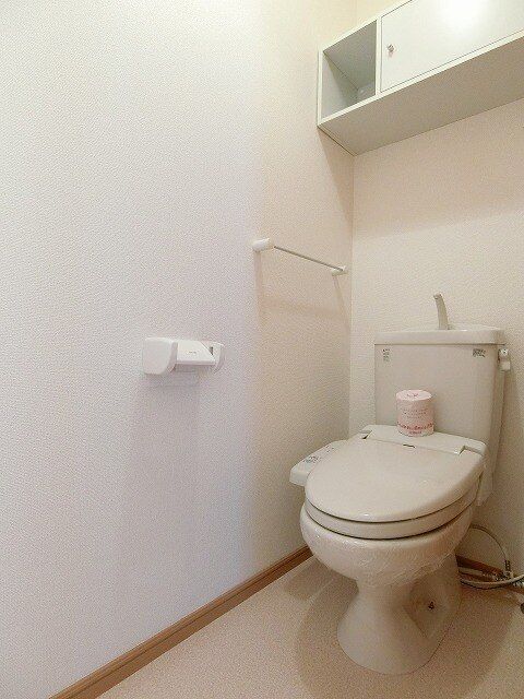エレガント ブルックAのトイレ写真