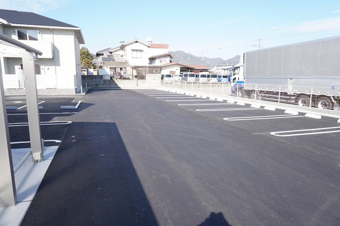 駐車場　駐車場