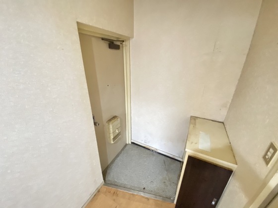 玄関　※別部屋の写真です