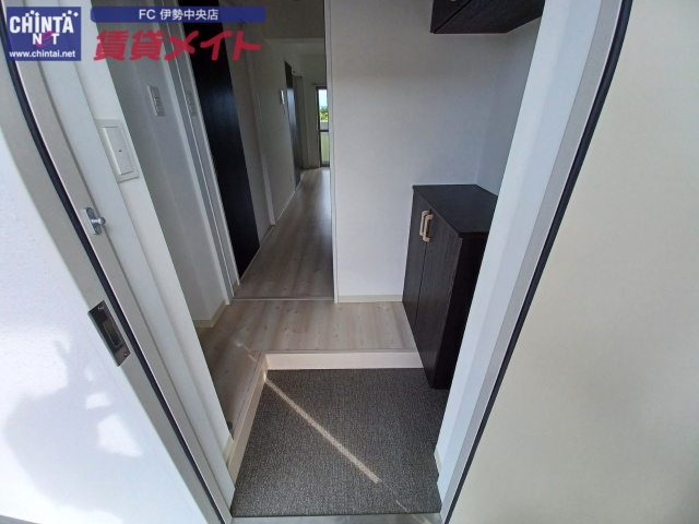 玄関　同物件別室の画像です