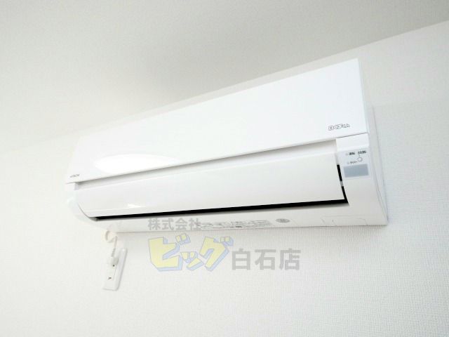 その他設備　夏も快適エアコン付きです♪