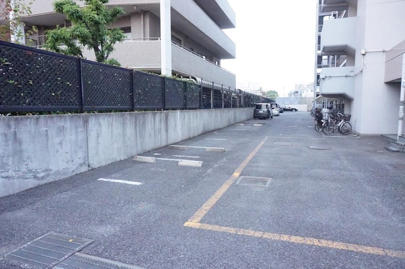 駐車場　要空き確認