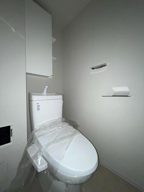 トイレ　※写真は同タイプ住戸です。