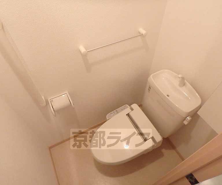 京阪本線 樟葉駅 徒歩14分 3階建 築16年のトイレ写真