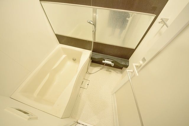 バス・シャワールーム　★参考写真・部屋により内装が異なります★