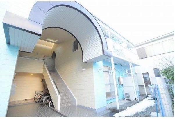 建物外観　エントランス