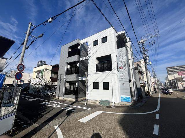 建物外観　全室角部屋のマンション