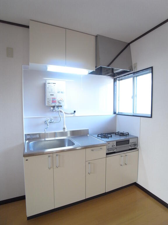 キッチン　ガスコンロは残置物です