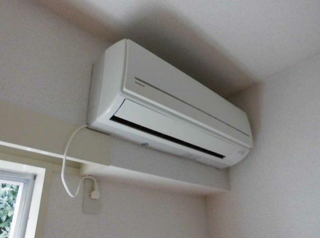 その他　エアコン付き