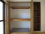 収納　収納床、打ちっぱなし調クッションフロア採用
