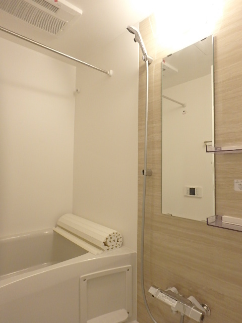 バス・シャワールーム　※同物件、別部屋になります。