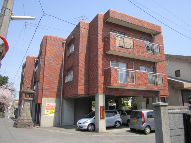 建物外観　※現況を優先します。