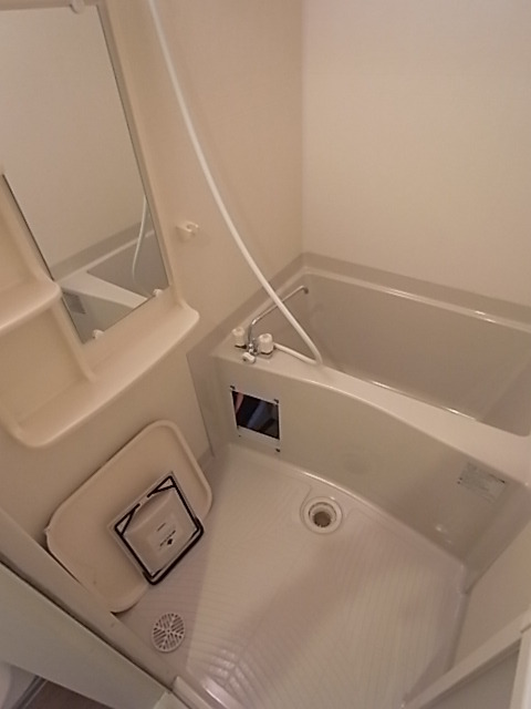 バス・シャワールーム　バスルーム