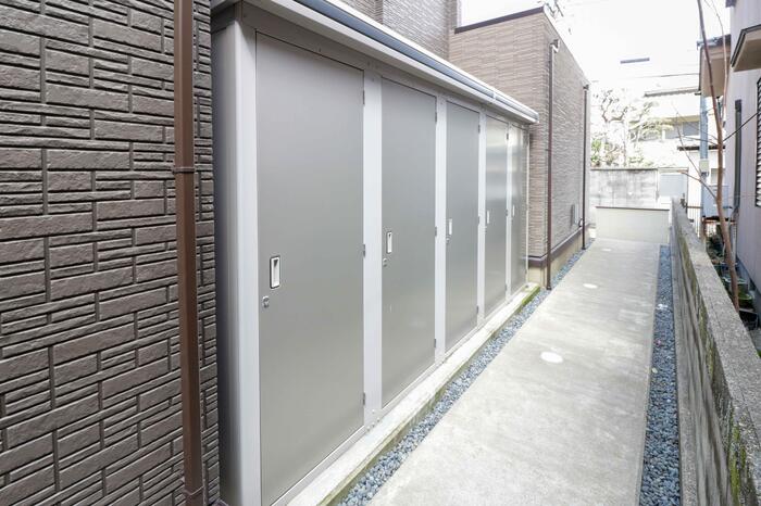 その他共有部分　タイヤなどしまえるトランクルームもございます♪