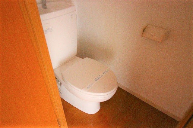 トイレ　同物件別部屋