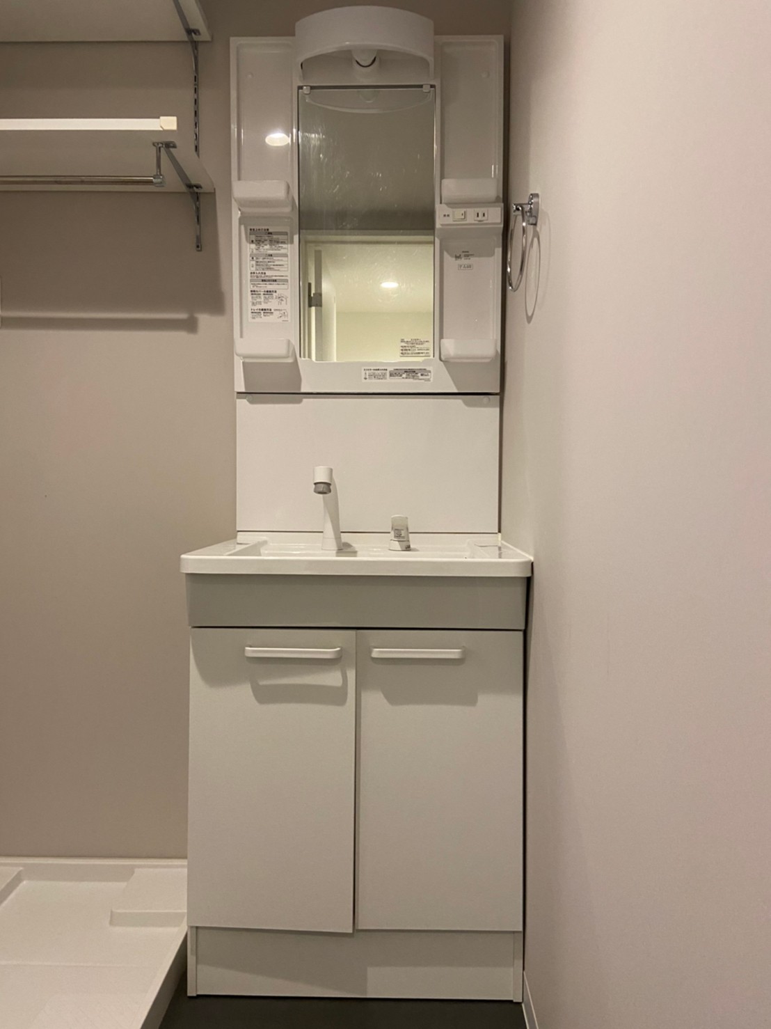 洗面設備　同タイプ同モデルを使用