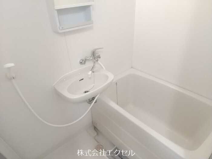 バス・シャワールーム　同建物別室の写真です。