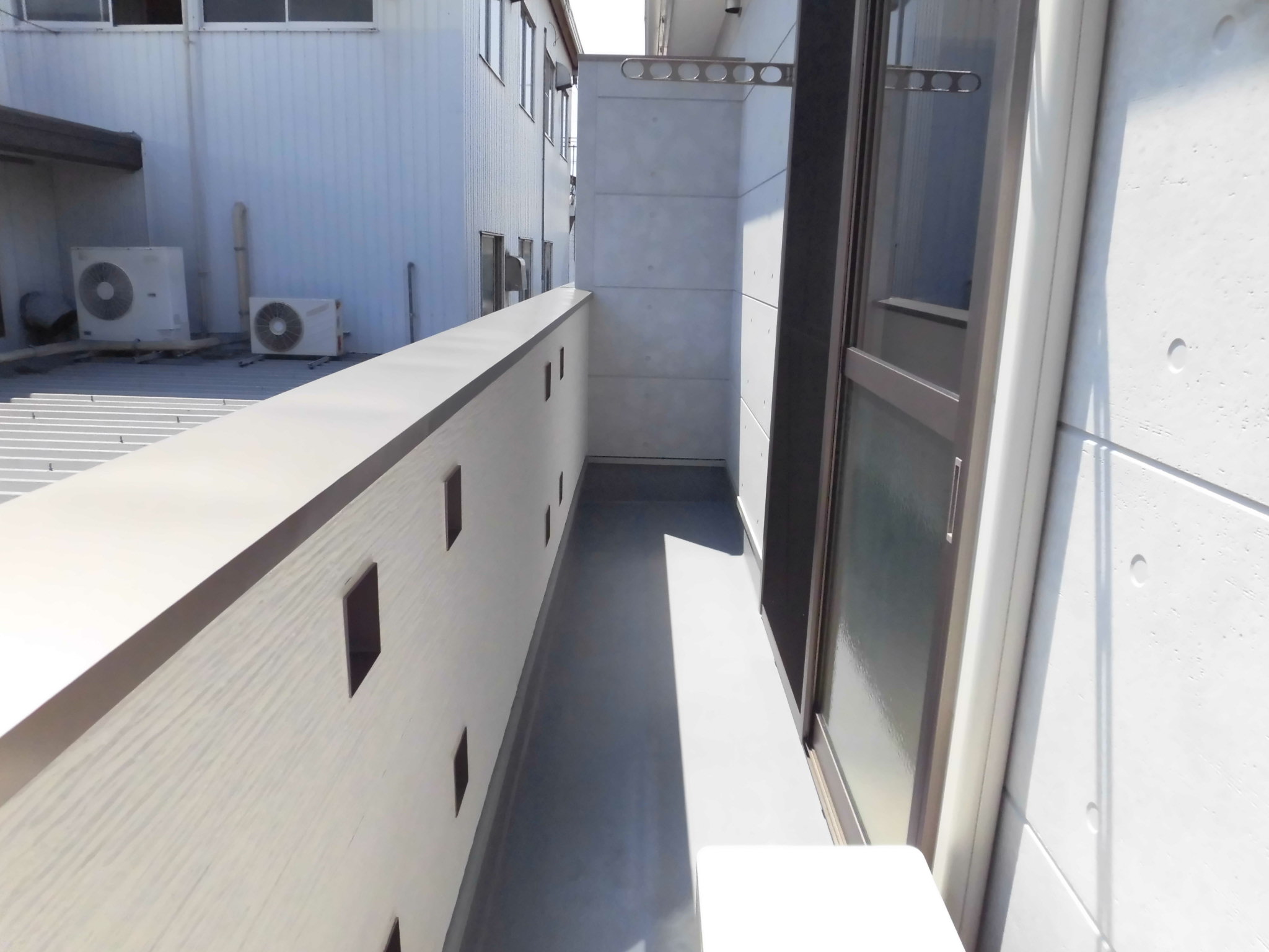 バルコニー　日当たり良好バルコニー