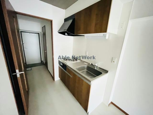 キッチン　同型反転タイプ　現況優先