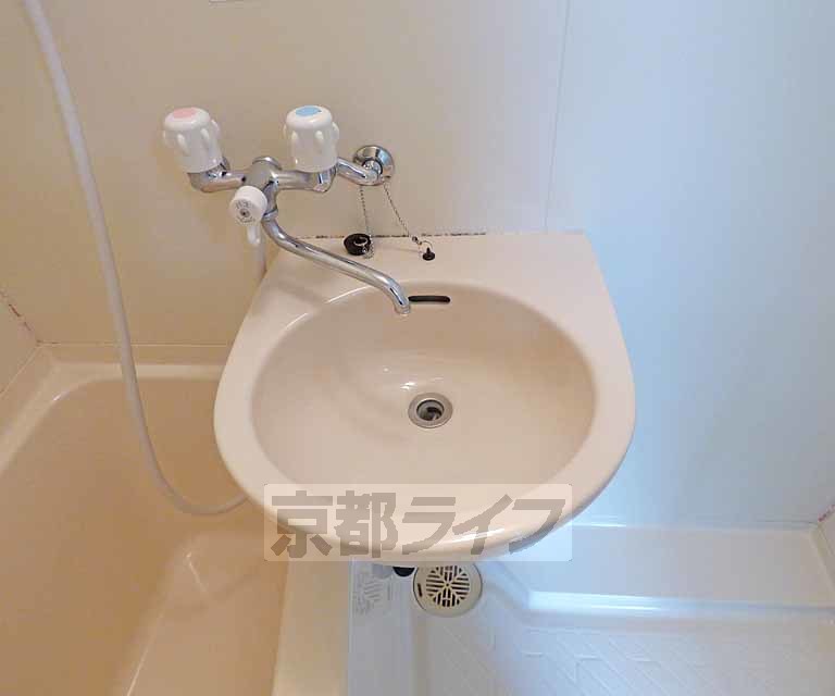 洗面設備　洗面台です。